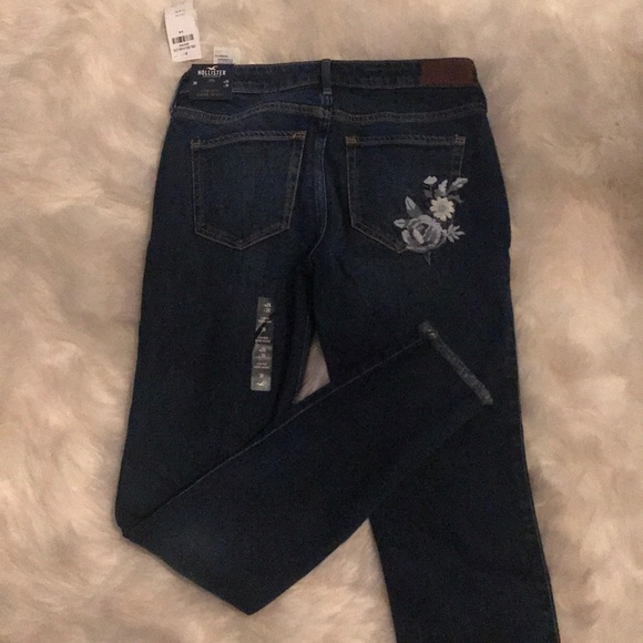💙NWT HOLLISTER ANKLE JEANS💙 - Picture 3 of 8